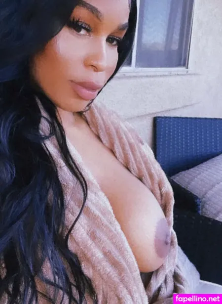 Parisuncut OnlyFans Thumbnail #AawL0P4pY9