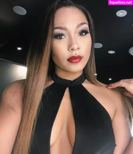 Parker Mckenna Posey OnlyFans Thumbnail #QPtC0XP7jh