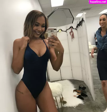 Parker Mckenna Posey OnlyFans Thumbnail #nidPUylBz8