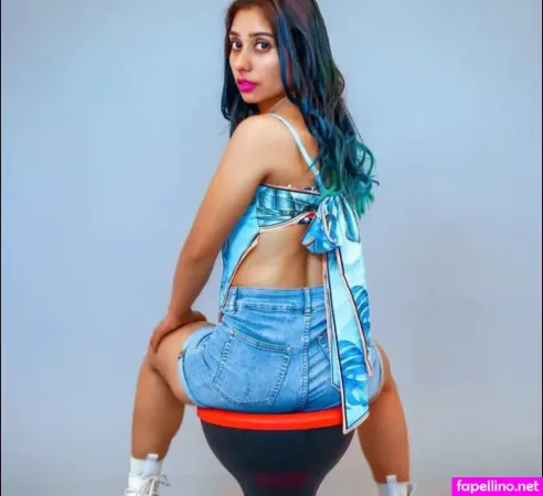 Parul Cutearora OnlyFans Thumbnail #d2ZTPPICRK