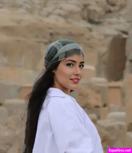 Parya Per OnlyFans Thumbnail #bMA3HGaBts