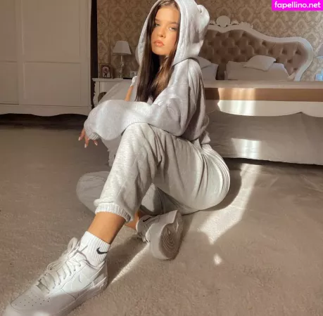 Pasenciuc Karina OnlyFans Thumbnail #2IC4JrWksP