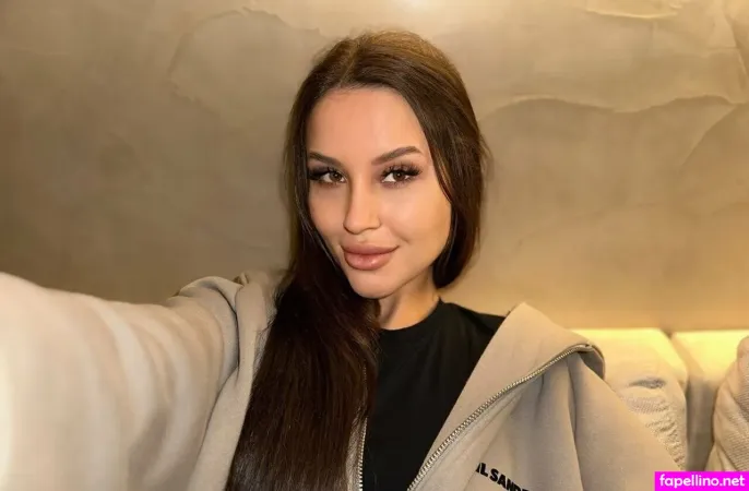 Passion Emily OnlyFans Thumbnail #6RMb4M4rFm
