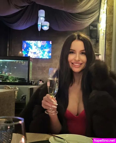 Passion Emily OnlyFans Thumbnail #KlCu86Umf9