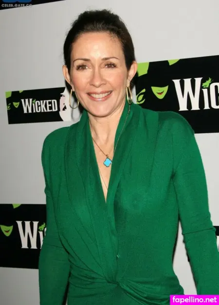 Patricia Heaton photo