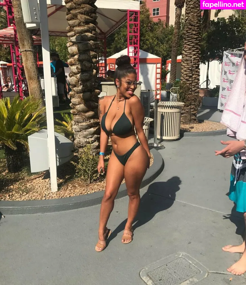 literalgcrbage, skygoddessdivine Nude Leaked OnlyFans Photo #CuogsXmaF7