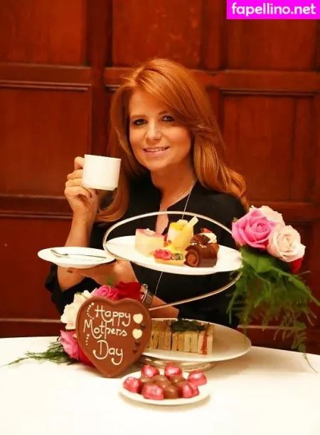 Patsy Palmer OnlyFans Thumbnail #8xR6bL20Tw