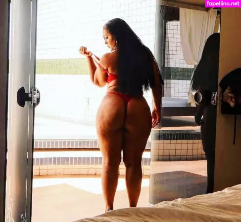 Pattricia Araujo OnlyFans Thumbnail #EDUmetsALe