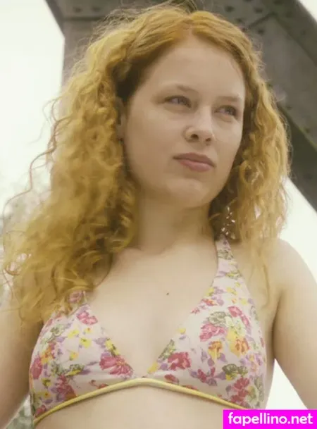 Paula Beer OnlyFans Thumbnail #ICAqYwnnya