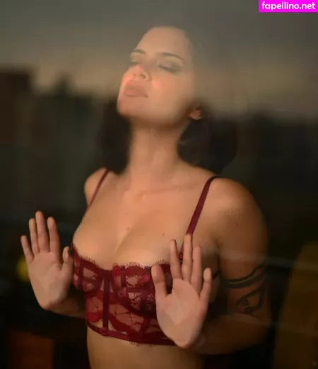 Paula Buenavida OnlyFans Thumbnail #3TEiUIjJBV