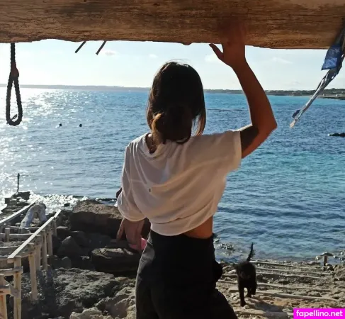 Paula Comas Pascual OnlyFans Thumbnail #WMzaXgATxX