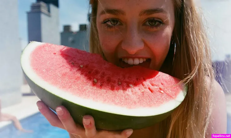 Paula Diez OnlyFans Thumbnail #VfT7lw9Vmt
