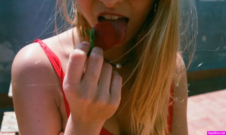 Paula Diez OnlyFans Thumbnail #l8S4NbqUVD