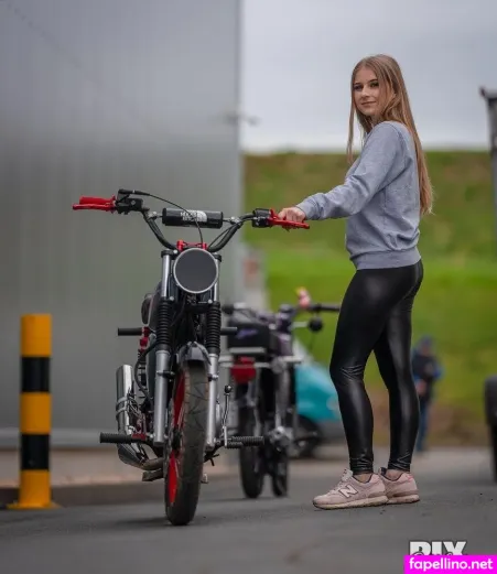 Paula Fhm OnlyFans Thumbnail #voMM9YQCFO