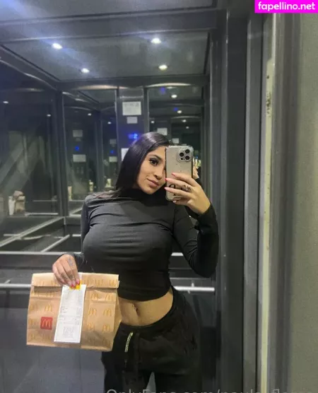 Paula Flores OnlyFans Thumbnail #7bUzVxRzEi