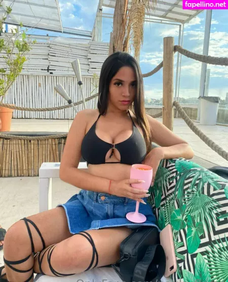 Paula Flores OnlyFans Thumbnail #zF2G5bXdSL