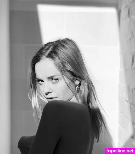 Paula Hartmann OnlyFans Thumbnail #OyGHk8lDba