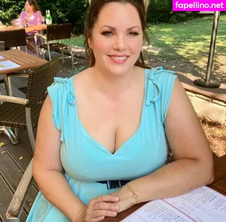 Paula Lambert OnlyFans Thumbnail #hX9SvszeO5