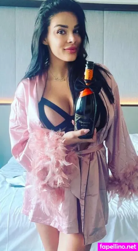 Paula Marciniak 4 OnlyFans Thumbnail #flG4ZOz8SI