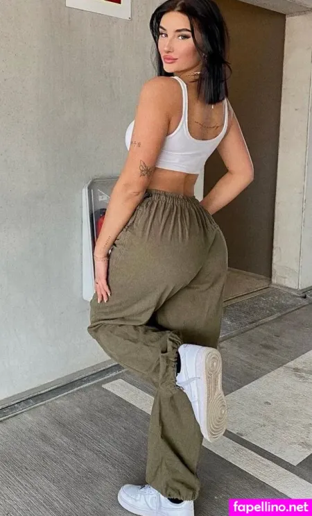 Paula Metzmeier OnlyFans Thumbnail #UKOH4eyCum