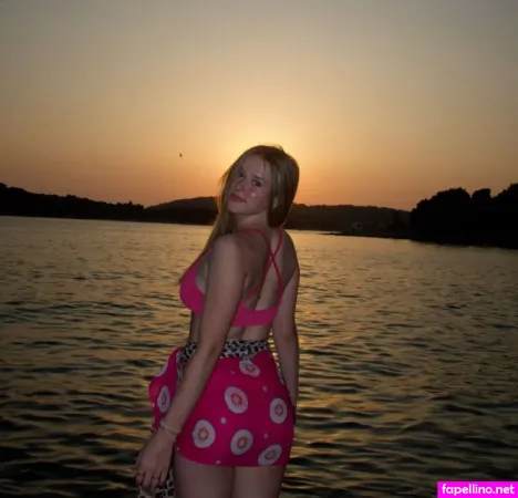 Paula Nstl OnlyFans Thumbnail #P0EqpL8zMi