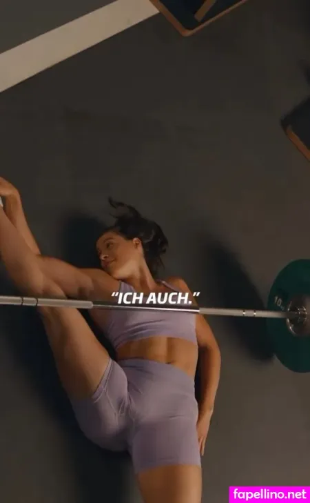 Paula On Hands OnlyFans Thumbnail #mO0natKvNn