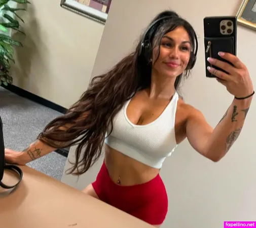 Paula Osterling OnlyFans Thumbnail #9woewOUcKb
