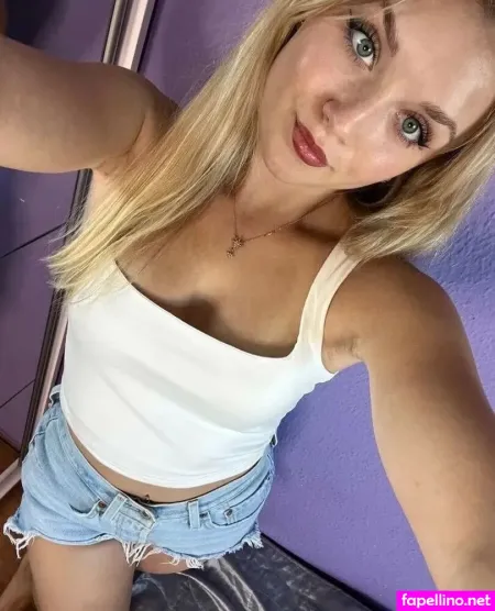 Paula Price OnlyFans Thumbnail #9IXQZhazGI