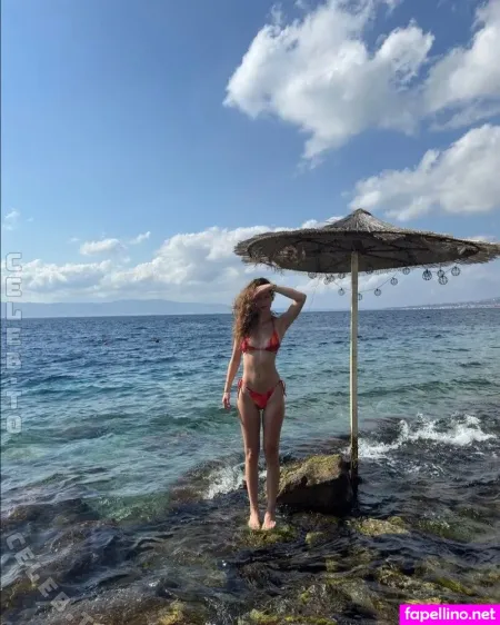 Paula Ptrc OnlyFans Thumbnail #TsEj4f2gcC