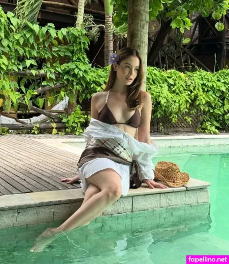 Paula Roberta OnlyFans Thumbnail #dbhjSwRQqT