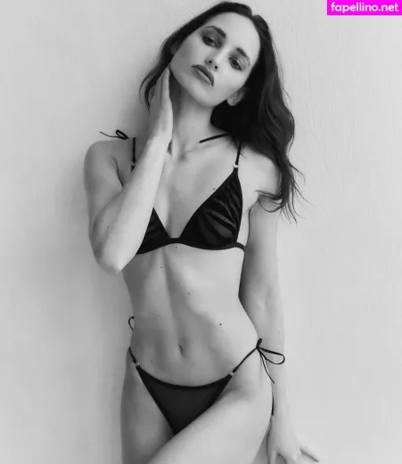 Paula Szenejko OnlyFans Thumbnail #QPN9WaYTpB