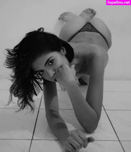 Paula Veruska OnlyFans Thumbnail #8VEPUuFdtz