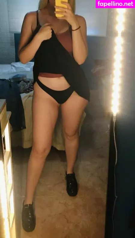 Paulablondie 1 OnlyFans Thumbnail #0yht01n5qj