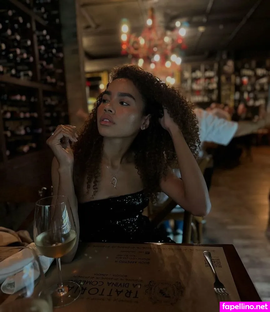 jhuliana_100, paulacora100 Nude Leaked OnlyFans Photo #dLMZPMXkeU