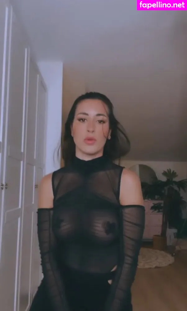 paulagonu, vicky_de_levine Nude Leaked OnlyFans Photo #RHAIkRKVKW