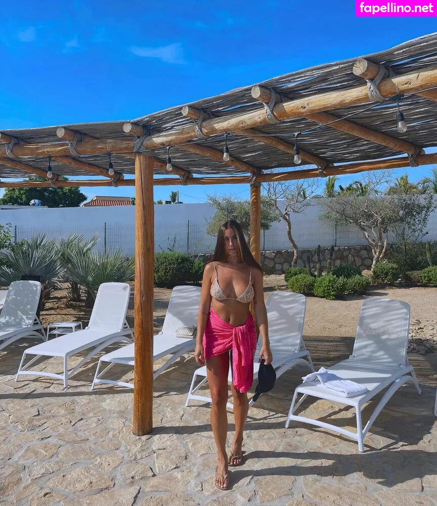 paulagonu, vicky_de_levine Nude Leaked OnlyFans Photo #beU0uQjsrm