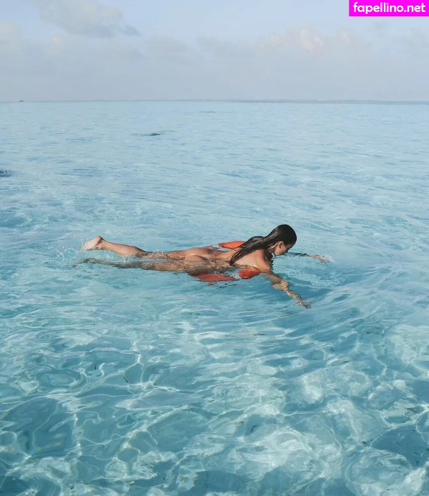 paulagonu, vicky_de_levine Nude Leaked OnlyFans Photo #xZm4HV7fCN