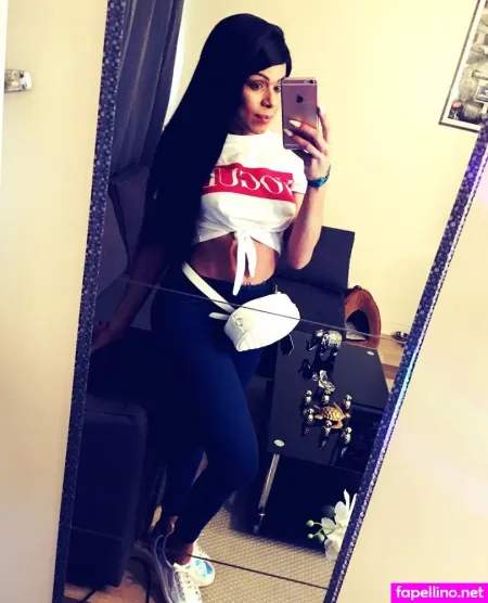 Paulaminaj OnlyFans Thumbnail #26QjfNFBFn