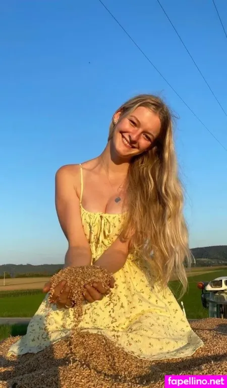 Paulas Landleben OnlyFans Thumbnail #ANfUlDzIR8