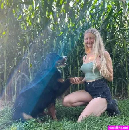 Paulas Landleben OnlyFans Thumbnail #Ifl193JPYE
