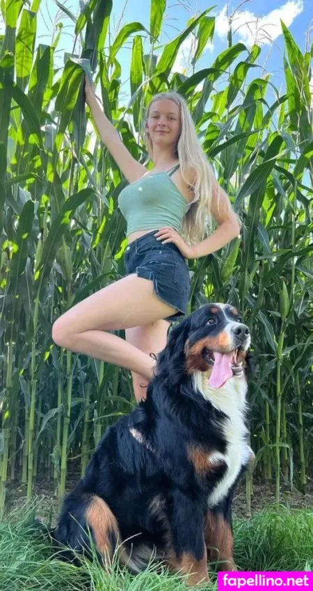 Paulas Landleben OnlyFans Thumbnail #r26ScAjpA5