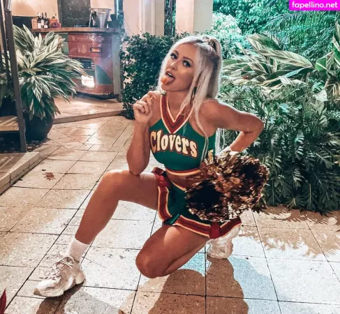 Paulina Gretzky OnlyFans Thumbnail #ZHEAgMTC0q