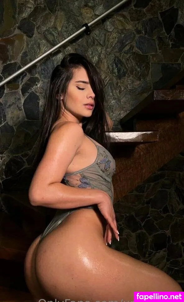 mia_v7, paulinazuluaga, xpaulinee Nude Leaked OnlyFans Photo #a3WSMvAk64