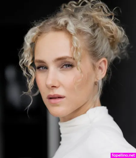 Pauline Angert OnlyFans Thumbnail #CNArLuChy5