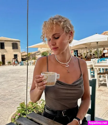 Pauline Angert OnlyFans Thumbnail #UMfE05qdIW