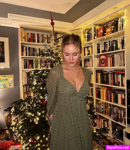 Pauline Angert OnlyFans Thumbnail #rXipwjNnuI