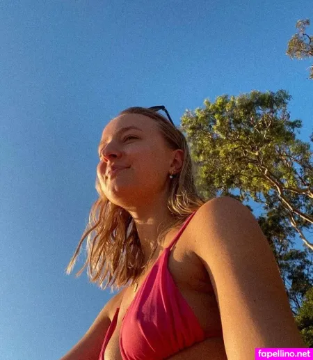 Pauline Schirmer OnlyFans Thumbnail #LEVvEmcPfu