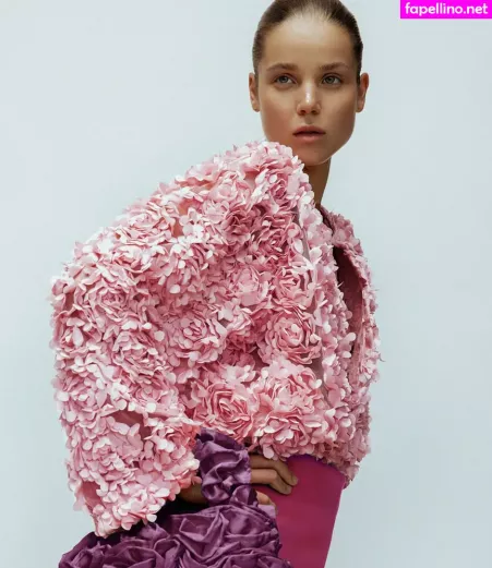 Pauline Schuller OnlyFans Thumbnail #cOC01KbnSO