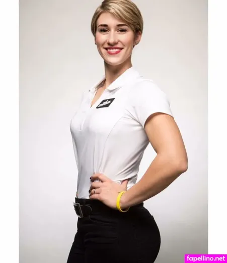 Pauline Sophie Grabosch OnlyFans Thumbnail #XHDDRKjkM1