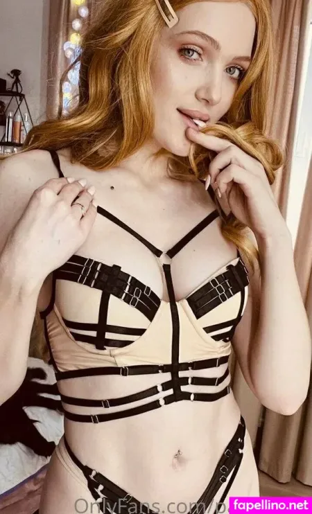 Pauline18 OnlyFans Thumbnail #WCMkJtGWIw